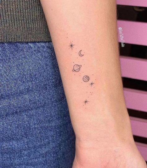 Cute Small Tattoos For Women Hands, Space Tiny Tattoos, Cute Small Womens Tattoos, Tiny Universe Tattoo, Planets Tattoo Ideas, Dainty Planet Tattoo, Space Tattoos Small Simple, Planet Small Tattoo, Cutest Tattoos For Women