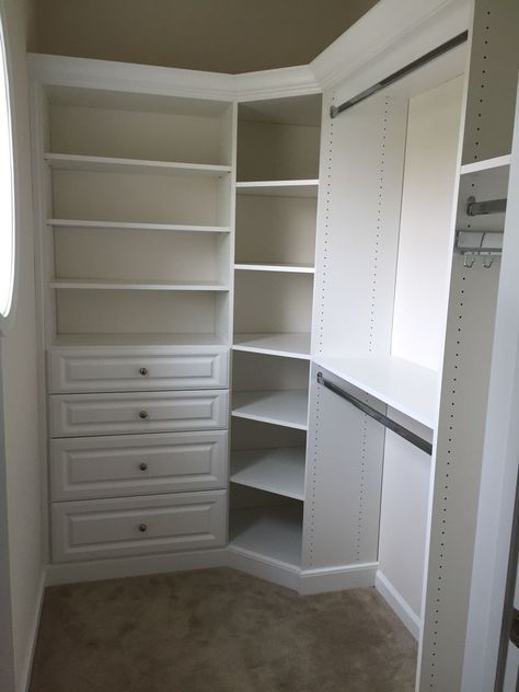 Corner Closet, Walking Closet, Closet Design Layout, Closet Renovation, Closet Layout, Kids Closet Organization, Small Closets, Closet Organization Diy, Closet Remodel