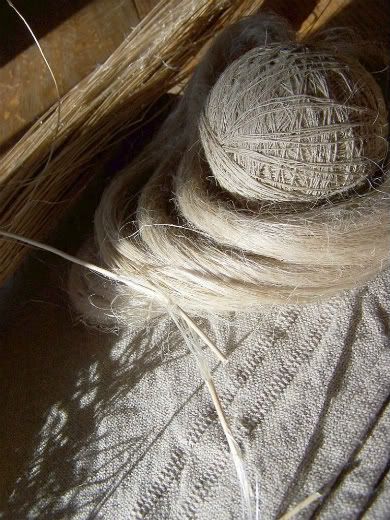 Linen Fiber, Hemp Fiber, Flax Fiber, Spinning Wool, Fibre And Fabric, Spinning Yarn, Spinning Fiber, Textile Crafts, Linens And Lace