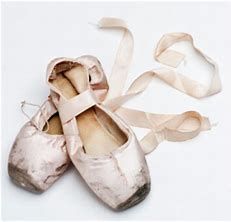 Book Illust, Shoes Pictures, Maria Rose, Ballet Lessons, Ballet Pointe, Unicorn Books, Ballet Pointe Shoes, Ballet Shoe, Oil Tanker