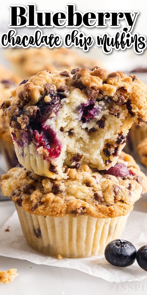 Blueberry Chocolate Chip Muffins, Blueberry Crumb Muffins, Muffins With Streusel Topping, Crumb Cake Muffins, Gourmet Bakery, Almond Muffins, Chocolate Chip Cupcakes, Chocolate Chip Muffin Recipe, Sweet Breakfast Treats