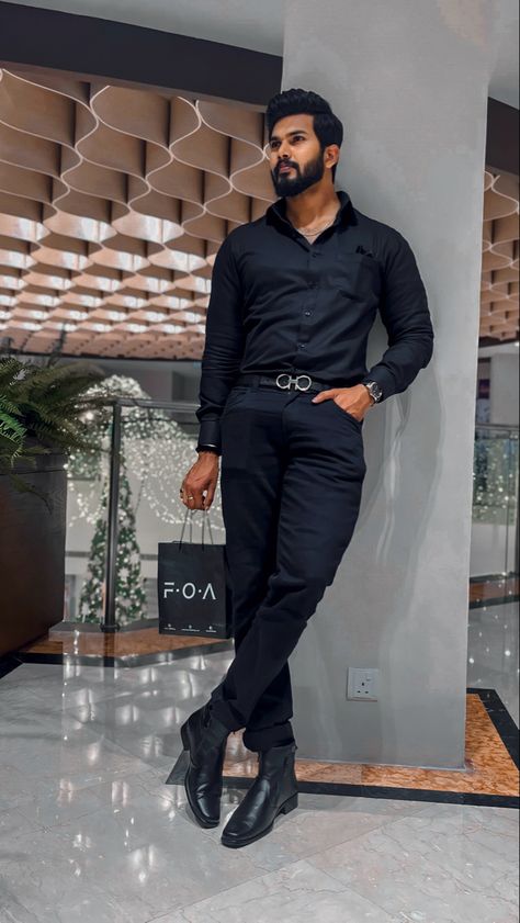 Full Black Outfit Men Casual, Full Black Outfit Men, Full Black Outfit, Slacks Outfit, Suit Styles, Black Outfit Men, Street Clothes, Black Attire, Dress Suits For Men