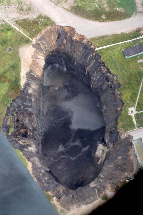 Largest Sinkhole in the World | ... : Worldwide Wednesdays: Astounding Sinkholes From Around the World Geology Rocks, Natural Phenomena, Excuse Me, Weird World, Lone Star, Natural Disasters, Amazing Nature, Natural Wonders, Mother Earth