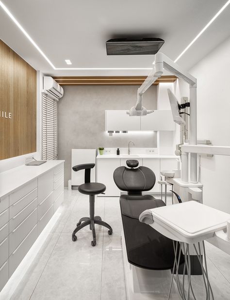 Otolaryngology & Dental Clinic on Behance Modern Dental Office, Dentist Office Design Interiors, Dental Design Interior, Dentistry Office, Dentist Office Design, Healthcare Interior Design, Dentist Clinic, Dental Office Design Interiors, Clinic Interior