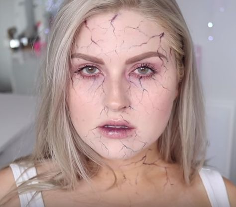 veins Back Drawing, Fall Fest, Character Makeup, Makeup Board, Halloween Inspo, Halloween Make Up, Halloween Make, Drawing People, Face Drawing