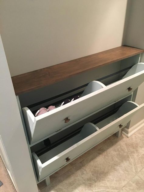 Dresser Into Shoe Storage, Diy Shoe Dresser, Diy Shoe Rack Ideas Small Spaces, Build A Shoe Rack, Shoe Dresser, Mudroom Bench Diy, Furniture Blueprints, Small Mudroom Ideas, Shoe Storage Furniture