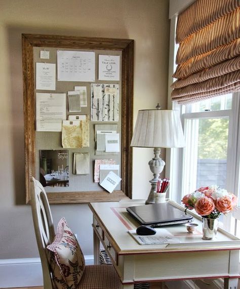 Writing Desk Styling, Organization Goals, Circle Decor, Office With A View, Country Office, Attic Office, Office Idea, Pretty Office, Room Styling