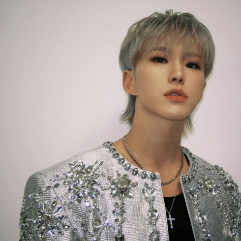 (6) SEVENTEEN Instagram on X: "[#HOSHI 📸 Instagram] 240402 ho5hi_kwon ➸ 🖤🩶🤍 #호시 #SEVENTEEN #세븐틴 @pledis_17 https://t.co/Q7wAsU2phC" / X Seventeen Instagram, Won Woo, Seventeen Hoshi, Boo Seungkwan, Vernon Chwe, Adore U, Hey Man, Seventeen Debut, Seventeen Scoups