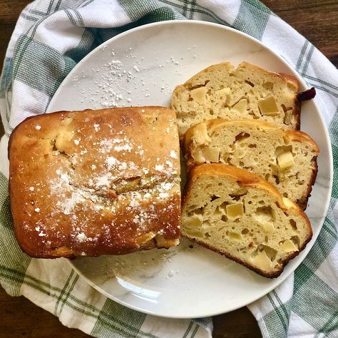 French Yogurt Cake with Apples - Food By The Gram Rainbow Swirl Cake, Cake With Apples, French Yogurt, French Yogurt Cake, French Recipe, Swirl Cake, Cake Bread, Apple Bread, Yogurt Cake