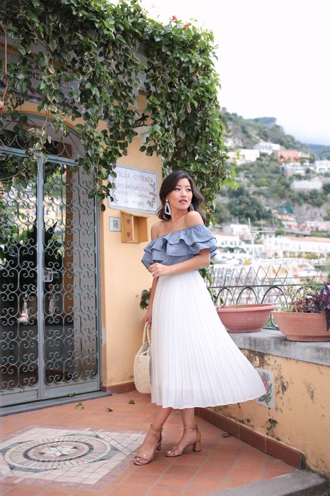 positano italy vacation outfits extra petite blog Maternity Skirt Outfits, Extra Petite Blog, Uniqlo Skirt, Italy Vacation Outfits, Maternity Skirts, Spring Lookbook, Extra Petite, Gap Maternity, Black Pen