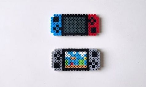 Easy Iron Bead Ideas, Micro Perler Bead Patterns, Mini Fuse Beads, Small Pearled Bead Designs, Tiny Perler Bead Patterns Easy, Perler Beads Ideas Small Cute, Small Perler Ideas, Hama Beads Easy, Small Pearler Bead Ideas