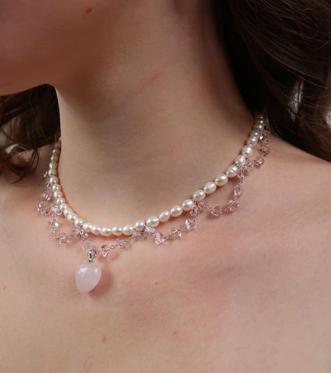 En Route Jewelry on Instagram: “Rose quartz heart continues… 🌷” Rose Quartz Heart Necklace, Pink Pearl Jewelry, En Route Jewelry, Pretty Jewelry Necklaces, Beaded Jewellery, Rose Quartz Heart, Rose Quartz Necklace, Pink Necklace, Necklace Beaded