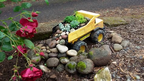 Dump Truck Flower Bed, Dirt Therapy, Front Porch Landscape, Backyard Hangout, Porch Landscaping, Tonka Truck, Fairy Garden Crafts, Garden Junk, Garden Makeover