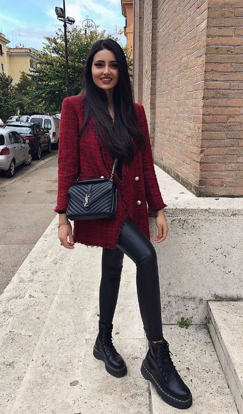 Doc Martens Outfit, Fall Fashion Coats, Outfit Essentials, Instagram Outfits, Winter Mode, Casual Winter Outfits, Doc Martens, Mode Inspiration, Winter Fashion Outfits