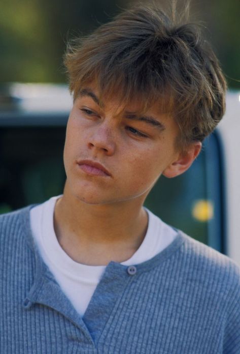 90s Hairstyles Men Rocked Effortlessly | 90s Aesthetic | 90s Nostalgia | 2000s hairstyles men | 90s boys hair | Aesthetic Cool & Trendy 90s Hairstyles Ideas For Men To Try In 2024 Leonardo Dicaprio 90s Hair, Fringe Hairstyle Men, Leonardo Dicaprio Hairstyle, Dicaprio Hairstyle, 90s Haircut Men, Leonardo Dicaprio Hair, Mullet Man, Young Mens Hairstyles, 90s Hairstyles Men