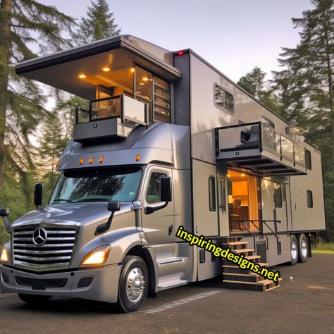 Truck House, Luxury Campers, Luxury Motorhomes, Lake House Food Ideas, Rv Homes, Luxury Rv, Lake Food Ideas Summer, Lake Food Ideas, Food Ideas Summer