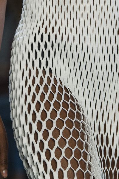 Detail Couture, 3d Printing Fashion, Geometric Fashion, Runway Details, 3d Fashion, Futuristic Fashion, Dion Lee, Coraline, Fashion Fabric