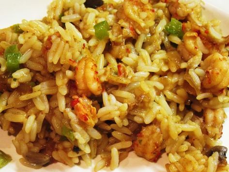 Crawfish Rice, Rice Dressing Recipe, Crawfish Dishes, Louisiana Dishes, Rice Dressing, Crawfish Recipes, Hp Sauce, Seafood Rice, Creole Cooking