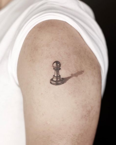 Pawn Tattoo, Bean Tattoo, Atom Tattoo, Dark Disney Tattoo, Chess Piece Tattoo, Chess Tattoo, Art Inspired Tattoos, Tattoo Mini, Polynesian Tattoo Designs