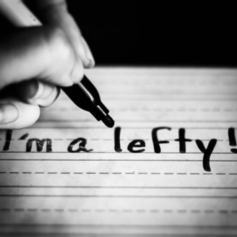 Happy left Handers day  Left Handed people are very talented in music and art <3 Left Handed Aesthetic, Left Hand Day, Left Handed Humor, Left Handed Writing, Happy Left Handers Day, Left Handers Day, Writing Photos, Left Handed People, Music And Art