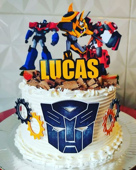 Rescue Bots Birthday Cake, Transformer Cakes For Boys, Trans4mer Birthday, Transformers Centerpieces, Transformers Cake Ideas, Transformers Party Ideas, Raiders Cake, Transformers Birthday Cake, Transformers Birthday Party