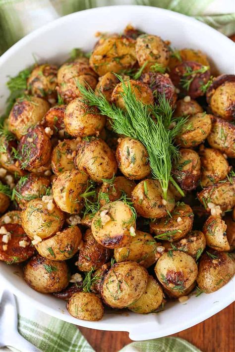 Dill Potatoes Roasted, Sweet Potato Hash Browns, Dill Potatoes, Potatoes Roasted, Holiday Side Dish, Gluten Free Sides Dishes, Holiday Side, Potato Sides, Easy Side Dish