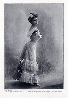 The straight-front, or swan-bill, corset introduced in the 1890's became very popular. Its name derived from the solid busk that flattened the front, which pushed the back and hips backwards and the breast forward, creating an s-shaped silhouette. It was also known as the 'health corset', but it was, in fact, considerably unhealthy. The way it pushed the figure behind put unnatural strain on the back, and often were the source of much back and spinal injury. Edwardian Corsets, 1900s Fashion, Lingerie Vintage, 20th Century Fashion, Edwardian Dress, History Fashion, Gibson Girl, Vintage Corset, Old Fashion