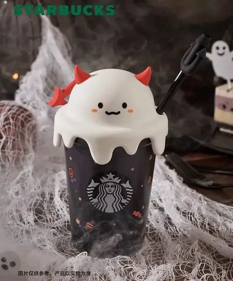 Starbucks Halloween Cups, Ghost Cup, Kawaii Products, Starbucks Cup Art, Kawaii Cups, Starbucks Halloween, Little Ghost, Halloween Cups, Goth Home Decor