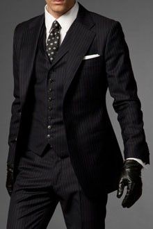 Los guantes es otra propuesta para un hombre Fashonista ♥ Richard Long, A Man In A Suit, Man In A Suit, Armani Suits, Suit Ideas, Suit Tie, Suit Men, Custom Suit, Sharp Dressed Man