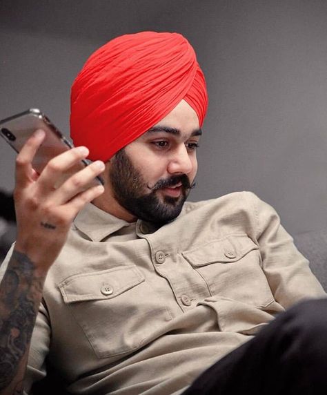 Sardar Dp, Punjabi Boys Dp, Singh Street Style, Best Pic For Dp, Sardar Fashion, Pic For Dp, Baby Boy Images, Boys Photoshoot Poses