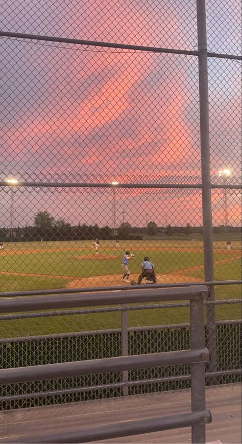 Aesthetic Baseball Pictures, Baseball Aesthetic Boy, Baseball Astethic, Baseball Field Aesthetic, Softball Aesthetic, Baseball Aesthetic, Softball Backgrounds, Baseball Background, Baseball Photography