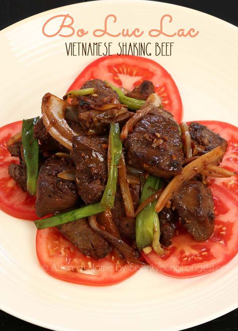 Bo Luc Lac Recipe Vietnamese Food, Bo Luc Lac Recipe, Vietnamese Steak, Bo Luc Lac, Shaken Beef, Chow Fun Recipe, Shaking Beef, Riblets Recipe, Vietnamese Dishes