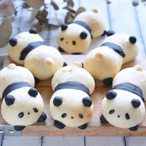 Panda Bread, Mochi Ice Cream, Kawaii Dessert, Bakery Desserts, Pan Bread, Kawaii Food, Cute Desserts, Fun Kids Food, Bread Rolls