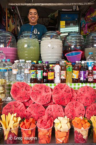 Guadalajara. Mexico Market, Flowers Mexico, Fruit Vendor, Different Types Of Food, Mexican Heritage, Agua Fresca, All I Ever Wanted, Mexican Culture, Mexican Style