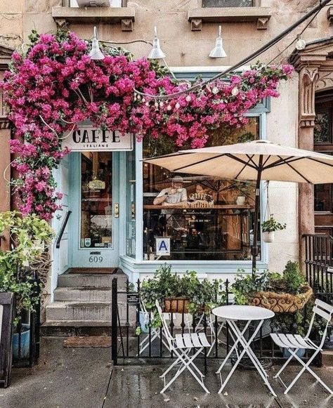 Flower And Bakery Shop, Spanish Cafe Aesthetic, Cafe Exterior, Coin Café, Flower Cafe, Café Design, Bakery Design Interior, Cute Coffee Shop, Bookstore Cafe