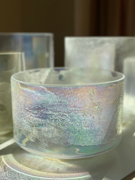 Sound Bath Crystal Bowls, Crystal Tones Singing Bowls, Crystal Singing Bowls Aesthetic, Crystal Sound Bowls, Desert Waves, Crystal Singing Bowls, Healing Room, Crystal Bath, Sound Bath