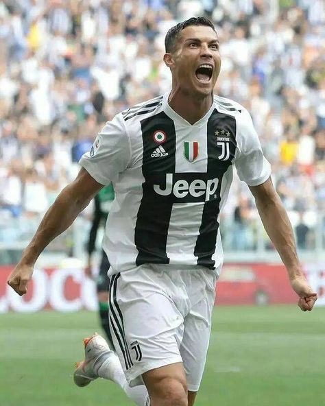 Cristiano Ronaldo Team, Juventus Ronaldo, Cristiano Ronaldo Manchester United, Portugal National Football Team, Cr7 Juventus, Ronaldo Photos, Cristiano Ronaldo Real Madrid, Cristiano Ronaldo Juventus, Cristino Ronaldo