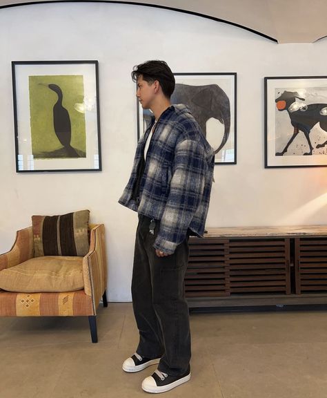 Flannel Jacket Outfits Men, Cropped Flannel Outfits Men, Cropped Jacket Outfit Men, Flannel Jacket Outfit, Cropped Flannel Outfits, Indie Fashion Men, Cropped Jacket Outfit, Outfit Informal, Minimal Streetwear