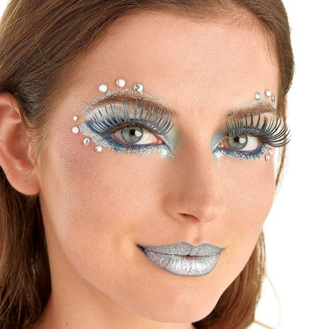 Futuristic Costume Women, Pippin Makeup, Alien Make Up Easy, Silver Alien Makeup, Silver Alien Costume, Alien Superstar Costume, Space Girl Makeup, Alien Costume Makeup, Alien Eye Makeup