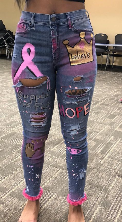 Diy Ripped Jeans, Denim Diy Clothes, Homecoming Spirit, Spirit Week Outfits, Superenge Jeans, Polo Lacoste, Grunge Nails, Diy Fashion Clothing, Painted Jeans