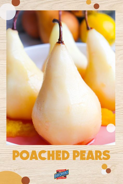 Pear Garnish, Poached Fruit, Poached Pears Recipe, Fruits Recipes, Wine Poached Pears, Baked Pears, Spiced Pear, Dessert Simple, Poached Pears