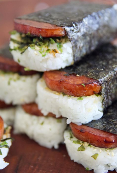 Spam Hawaiian Rolls, Hawaiian Food Spam, Garlic Spam Musubi, Healthy Spam Musubi, Spam Wasabi Recipe, Dishes With Spam, Small Ingredients Recipes, Spam Musubi Onigiri, Spam And Rice Hawaii