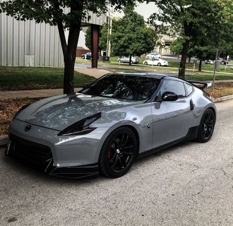 370z Custom, Blacked Out Cars, Sporty Cars, Modded Cars, Korean Cars, Tipografi 3d, Nissan Z Cars, Gtr Car, Pimped Out Cars