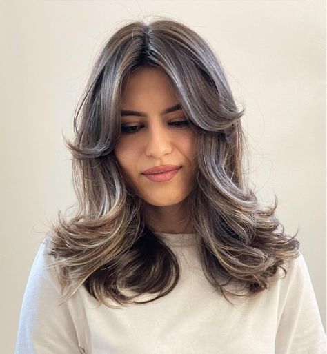 Thick Mid-Length Butterfly Cut with Curtain Bangs Butterfly Cut With Curtain Bangs, Hair Butterfly Cut, Layered Haircut With Curtain Bangs, Shoulder Layered Haircuts, Mid Length Wavy Hair, Wavy Mid Length Hair, Haircuts For Oval Faces, Messy Wavy Hair, Flattering Haircuts