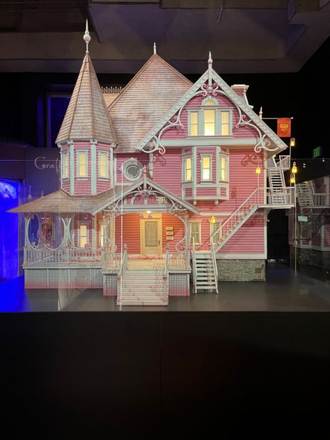 Pink Palace Coraline, The Other Mother Coraline, Pink House Exterior, Other Mother Coraline, The Other Mother, Coraline Movie, Coraline Aesthetic, Other Mother, Coraline Doll