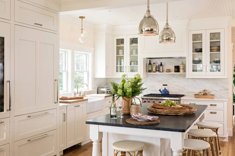 Cape Cod Coastal - Transitional - Kitchen - New York - by The Red Shutters - Marina Case | Houzz Caribbean Style Homes, Cape Cod House Interior, Cape Cod Kitchen, Slab Cabinets, Red Shutters, Kitchen New York, Cape Cod House, Farmhouse Sink Kitchen, Transitional Kitchen