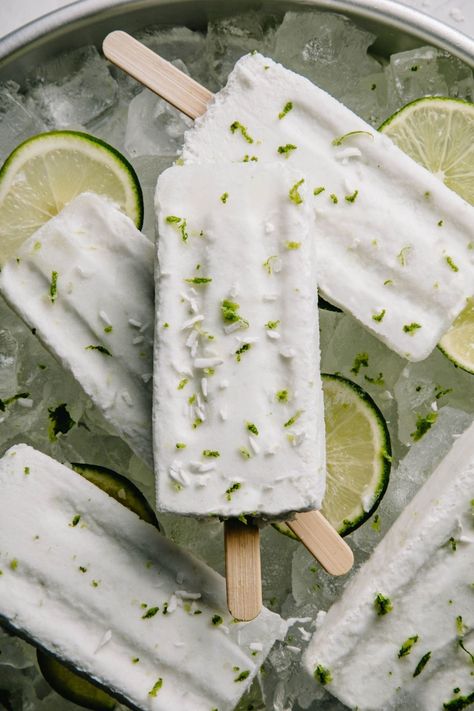 Margarita Popsicles, Boozy Popsicles, Lime Margarita, Cold Treats, Frozen Cocktails, Refreshing Desserts, Food Photography Tips, Popsicle Recipes, Frozen Treat