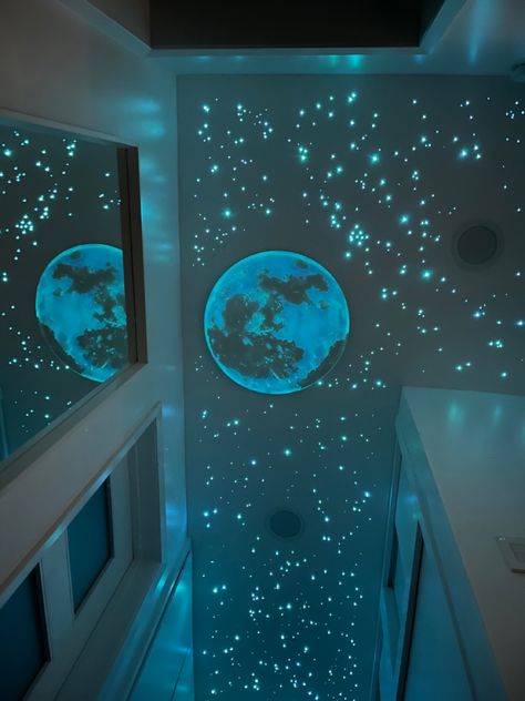 How to make a fiber optic star ceiling Glow In The Dark Home Decor, Glow In The Dark Stars On Ceiling Ideas, Glowing Stars On Ceiling, Glow In The Dark Ceiling Stars, Glow In The Dark Stars Aesthetic, Glow In The Dark Stars On Ceiling, Bedroom Space Theme, Senior Table Ideas, Moon Ceiling Light