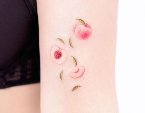 Peach Tattoo, Hello Gorgeous, Minimal Tattoo, Pretty Tattoos, Paw Print Tattoo, Flower Tattoo, Tatting, No Instagram, Tattoos