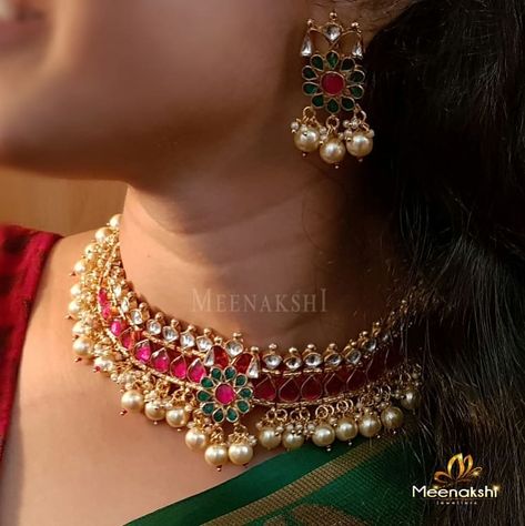 Kemp Jewellery, Bridal Jewellry, Handmade Wedding Jewellery, Gold Chokers, Jhumka Designs, Choker Necklace Designs, Temple Jewelry, Antique Jewellery Designs, Jewellery Indian